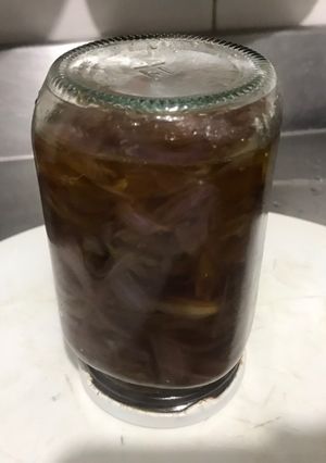 Una foto de Chutny de cebolla roja en aceite de oliva