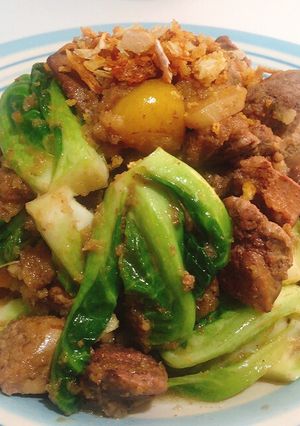 รูปของ แขนงคะน้าผัดตับไก่ คีโต