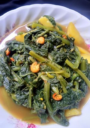 চিংড়ি মাছ দিয়ে লাউ এর ডোগা রেসিপির প্রধান ছবি