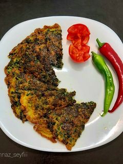 عکسی از دستور کوکو تره و پیازچه