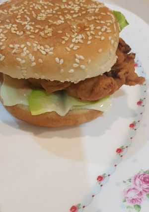صورة لوصفة برجر الدجاج المقلي 🍔