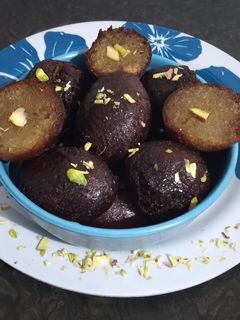 કાલા જામુન (Kala Jamun Recipe In Gujarati) રેસીપી મુખ્ય ફોટો