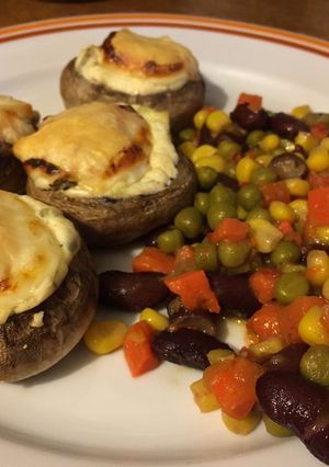 Baconos-tejfölös töltött gomba recept fotója
