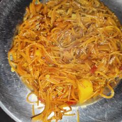 A picture of Namkeen seviyan.