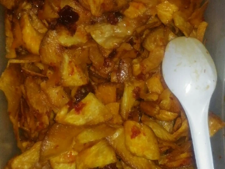 Cara Mudah Membuat Resep Keripik singkong pedas manis yang Bikin Ngiler Anti Ribet, Menggugah Selera