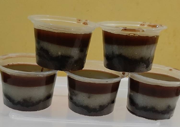 Pudding oreo lapis cocoa