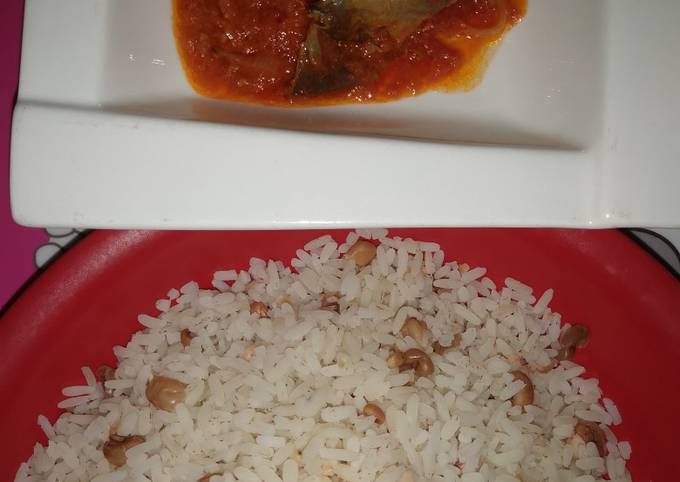 Recipe of Award-winning Rice &amp; Beans with Catfish stew #Abjmoms