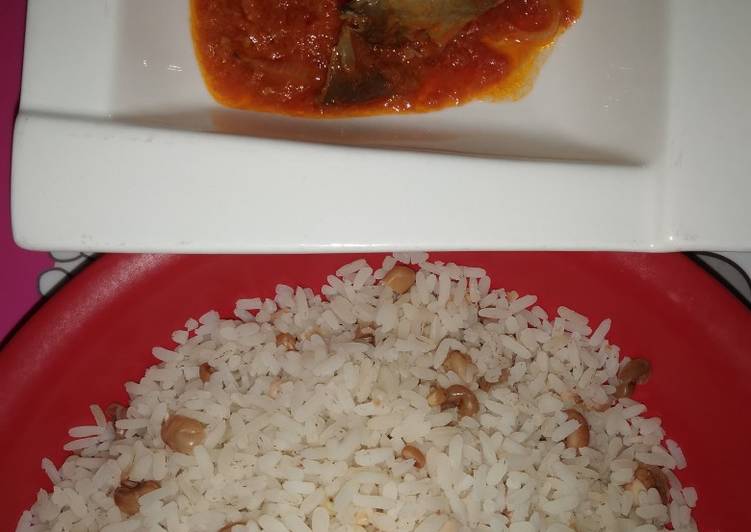 Recipe of Homemade Rice &amp; Beans with Catfish stew #Abjmoms