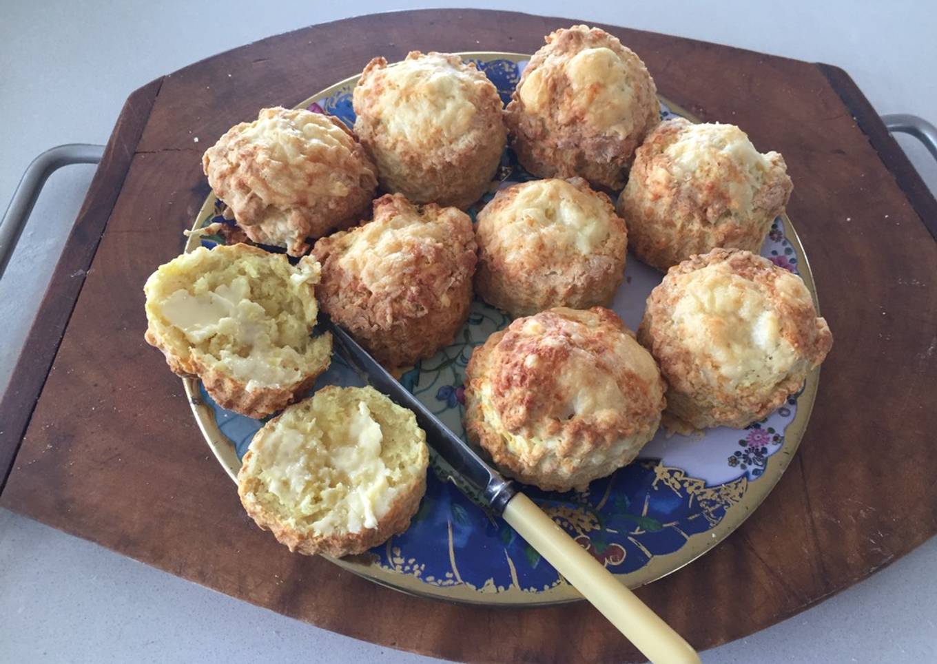 Cheese scones