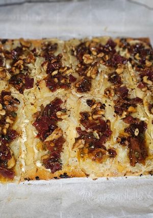 A picture of Camembert Bacon Walnut Flatbread Bites.