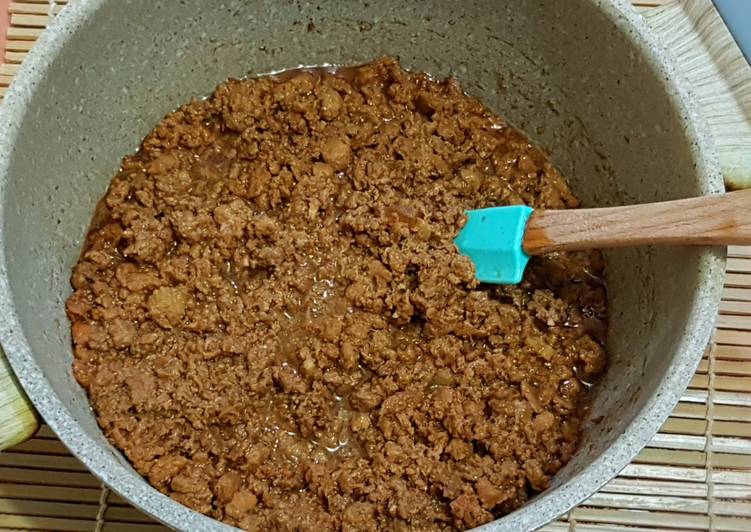 Cara Gampang Membuat Daging Ayam Cincang Kecap Toping Mie Anti Gagal