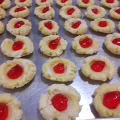 A picture of CRUNCHY STRAWBERRY CHEESE THUMBPRINT COOKIES (by.TINTINRAYNER).