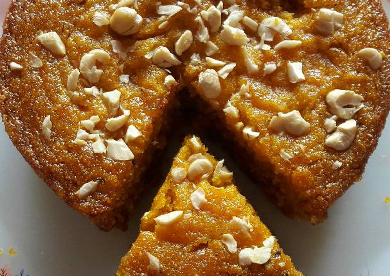 Mango semolina cake