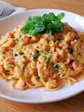 MÌ spaghetti sốt tôm-rau củ
