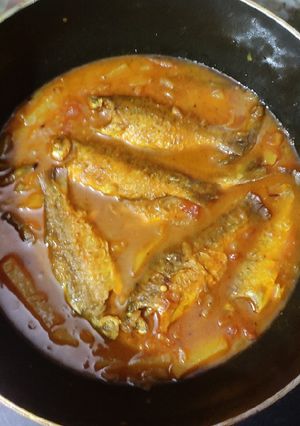 আলু দিয়ে সরপুটি মাছের ঝোল রেসিপির প্রধান ছবি