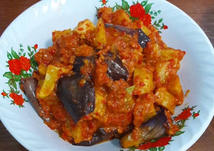 Balado Terong dan Kentang
