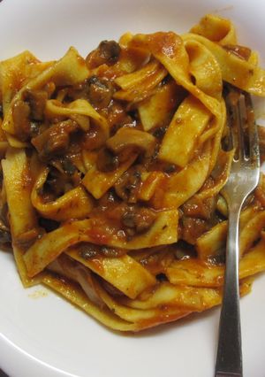 Kakukkfüves gombapaprikás recept fotója