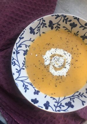 A picture of Roasted Butternut Soup.