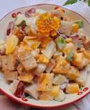 Salad trái cây trộn chả