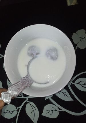 A picture of Home made yogurt.