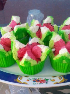 Foto resep Bolu Kukus Semangka (pasti merekah)