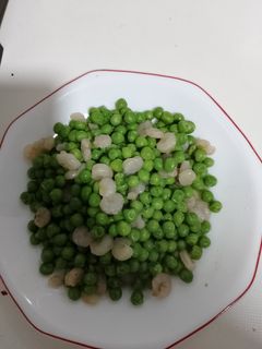 Una foto de Guisantes con Gambas