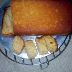 A picture of Cinnamon and pure honey cake.