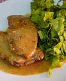 Pollo a la crema con ensalada verde