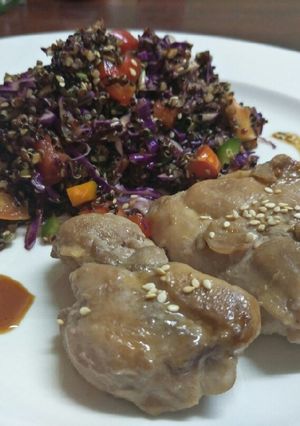 รูปของ ไก่อบ+สลัดคีนัว