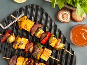 Una foto de pinchos morrones