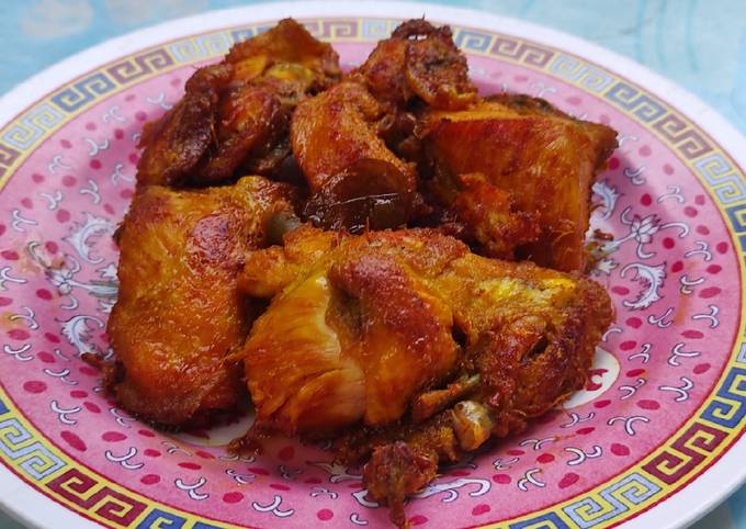 Ayam Goreng Lengkuas