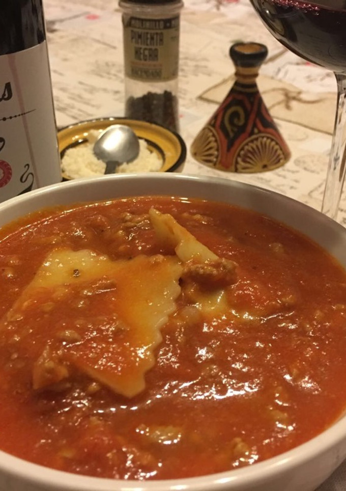 Una foto de Sopa de lasaña