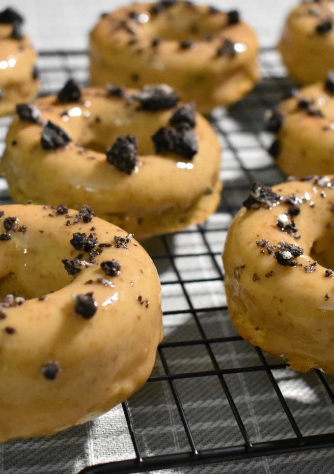 Una foto de Donuts de dulce de leche y oreo
