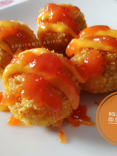 Foto resep Bola-bola Nasi Isi Sosis Keju