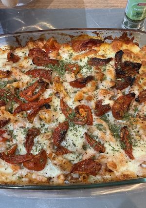 A picture of Chicken and Mushroom Pasta Bake.