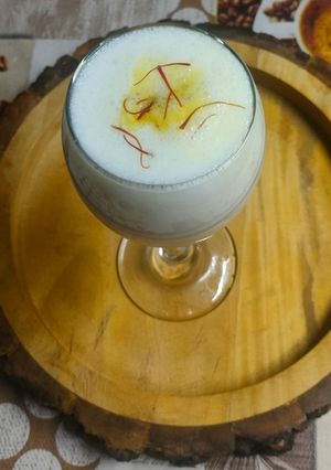 केसर दही लस्सी kesar dahi lussi रेसिपी मुख्य फोटो