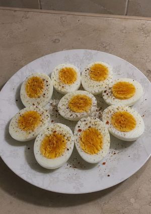 A picture of S.B.E (Standard Boiled Eggs).