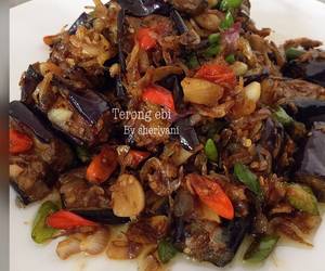 Cara Menyajikan Terong ebi kecap asin Gurih Mantul Cara Menyajikan Terong ebi kecap asin Gurih Mantul