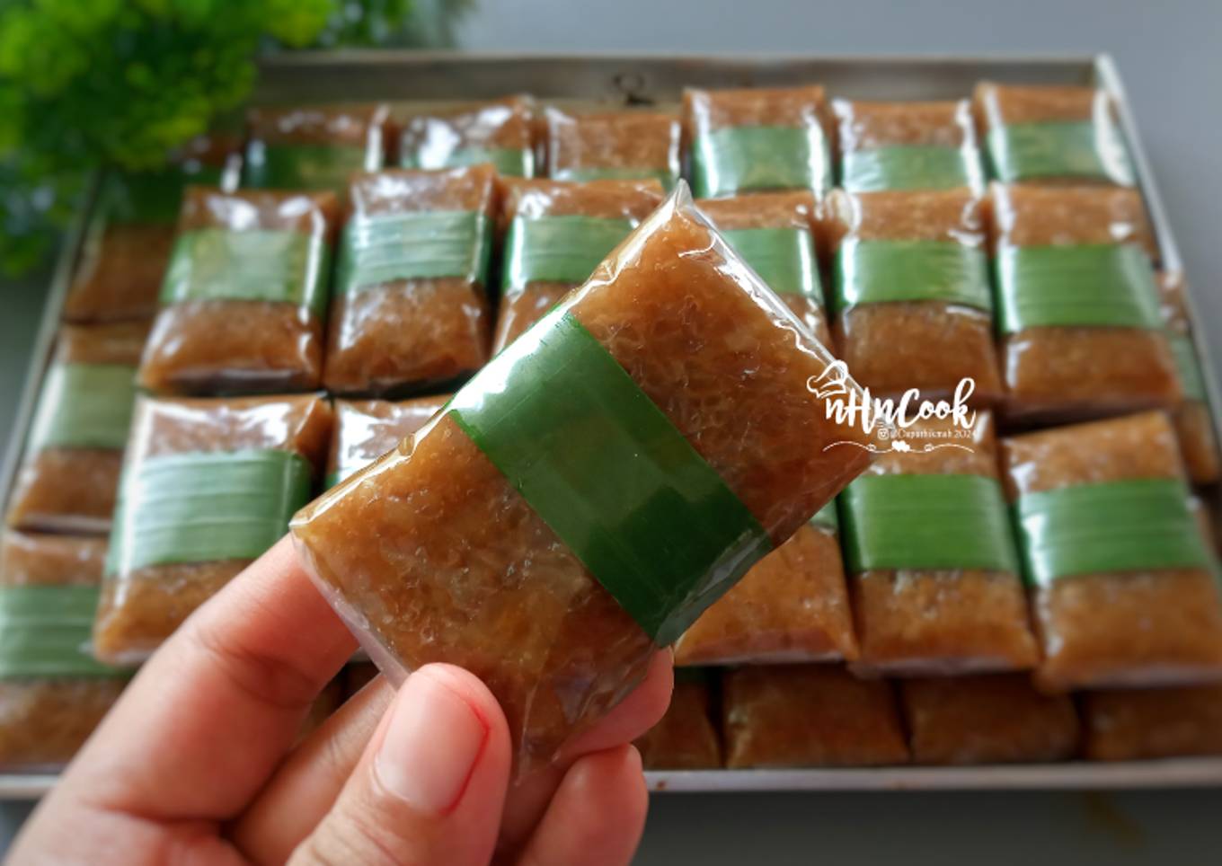 Kue wajik ketan gula merah