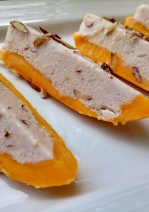 A picture of Mango stuffed kulfi.