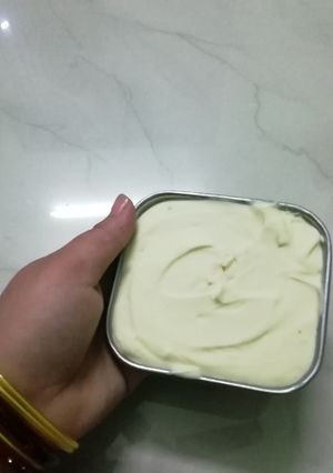 मक्खन (makhan recipe in Hindi) रेसिपी मुख्य फोटो
