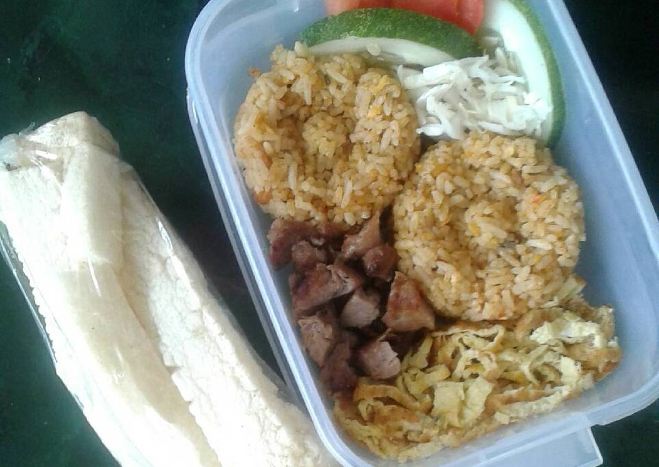Nasi Goreng Kecap & daging goreng
