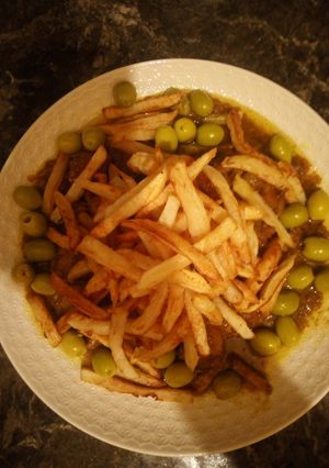 صورة لوصفة طاجين باللحم البكري