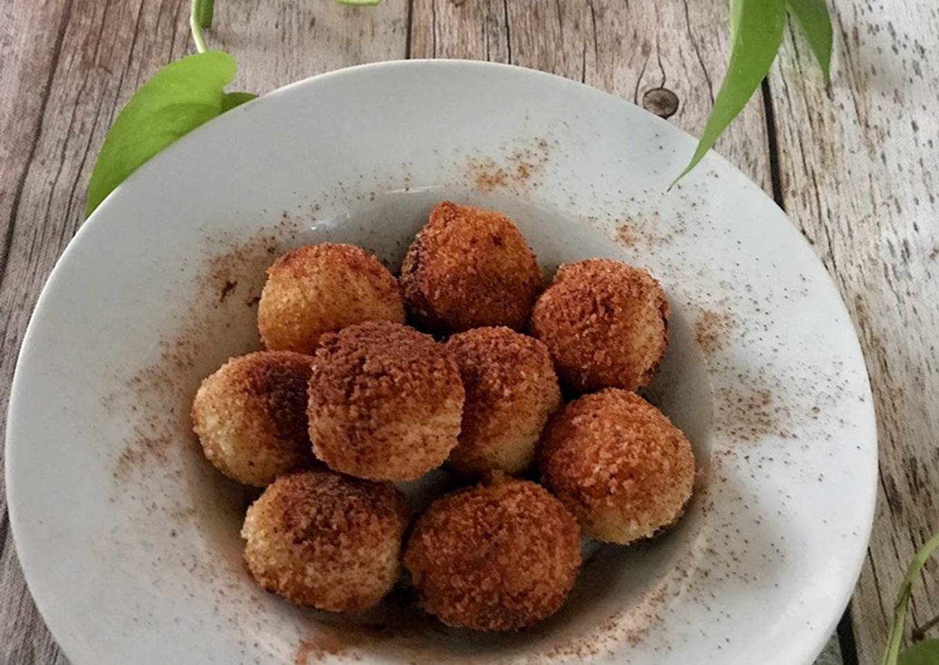 Bola-Bola Tape Goreng