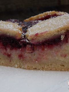 Köles túrós - erdei gyümölcsös pite recept fotója