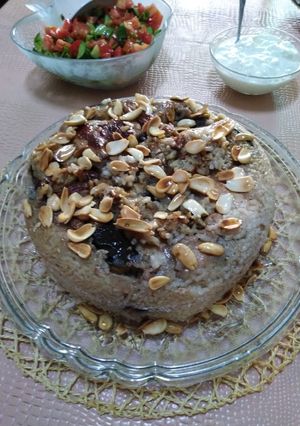 صورة لوصفة مقلوبة الباتنجان بالدجاج