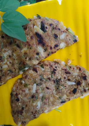A picture of Rajgira Aloo Paratha.