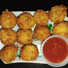 A picture of Potato Cheese Balls or Pakora.