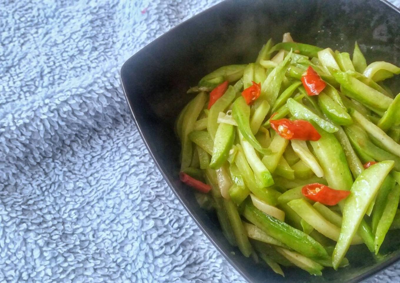 Tumis Labu / Stir Fried Chayotes