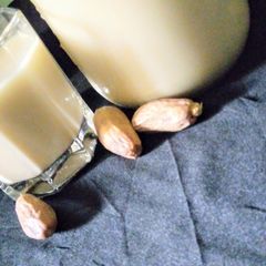 A picture of Oat milk.